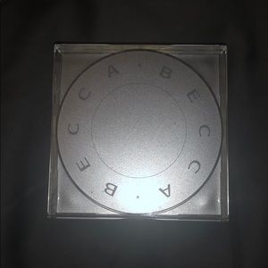 Becca Blurring Powder